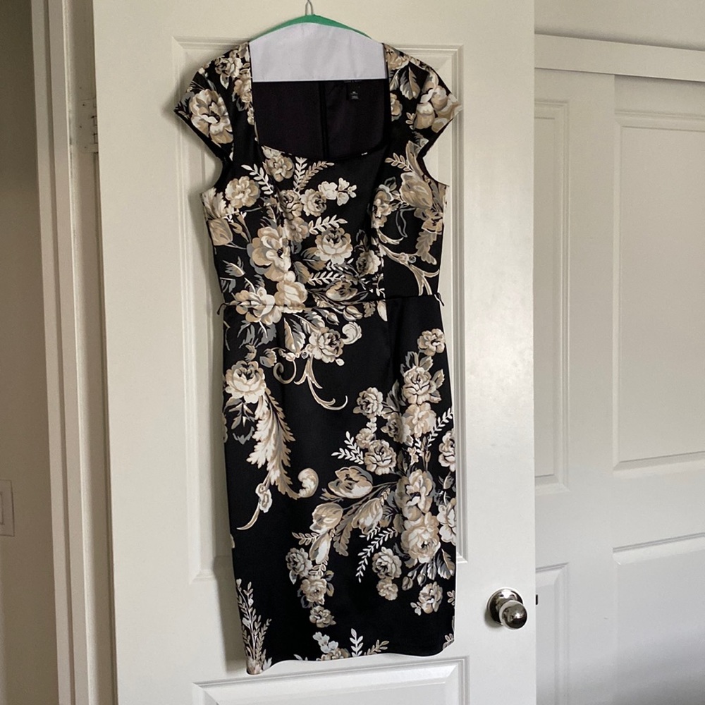 White House black market floral dress